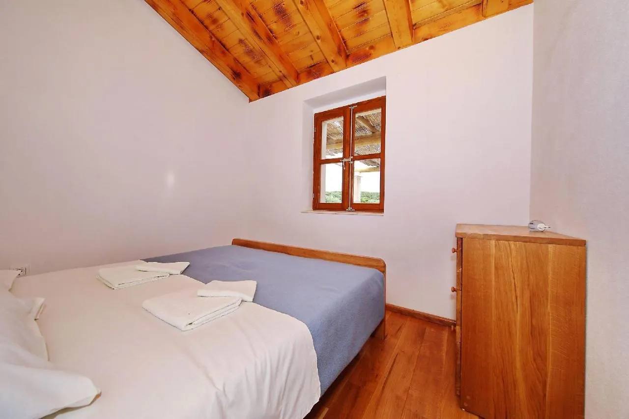 House Coral Villa Pasman